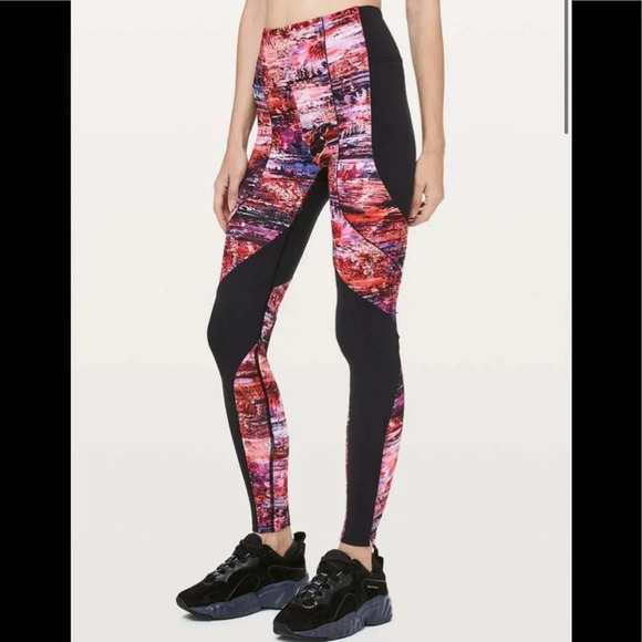 Lululemon Sweat & Repeat Tight 28” Dahliascape - Picture 1 of 8
